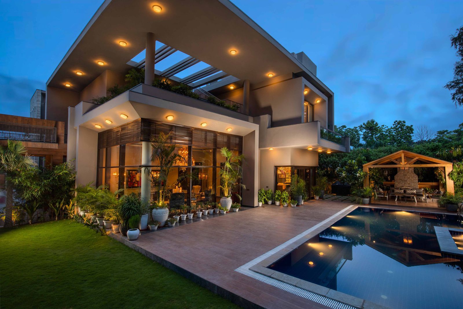 Why the Demand for Farmhouses Is Rising in India 🌿